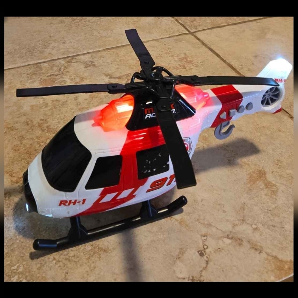 Maxx Action Lights and Sounds Helicopter